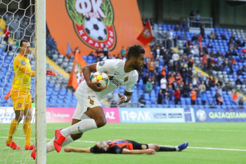 Фотография к новости: Футбол: Эсеола мергендер көшін бастады