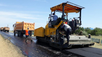 Фотография к новости: Сөздеріңіз көп, нақты шешімдеріңіз аз – Архимед Мұхамбетов өңірдегі баяу жұмысты сынға алды