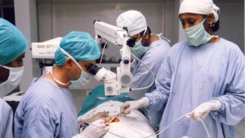 Фотография к новости: Үндістанда ер адамның миынан әлемдегі ең үлкен ісік алынды