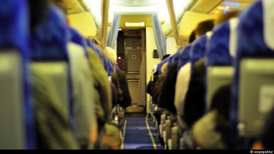 Ұшақта тәртіп бұзған британдыққа айыппұл салынды