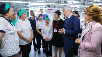 Фотография к новости: Сапарбаев: Негізгі міндет – еңбекке қабілетті азаматтарға жағдай жасау 