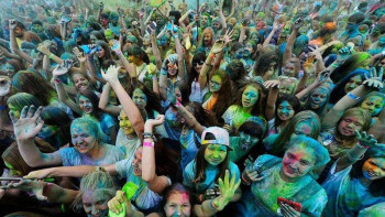 Фотография к новости: Өскеменде Балалар күніне 200 литр сусын бәйгеге тігіледі