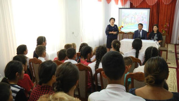 Фотография к новости: Атырауда балаларға қамқорлық жасалды