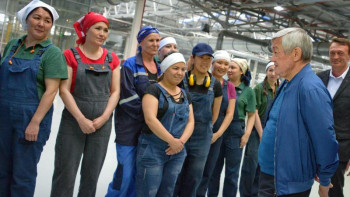 Фотография к новости: Бердібек Сапарбаев павлодарлық көпбалалы аналардың жағдайымен танысты