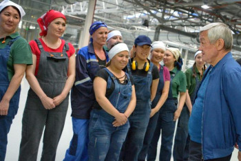 Бердібек Сапарбаев павлодарлық көпбалалы аналардың жағдайымен танысты