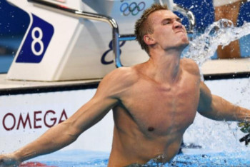 Фотография к новости: Баландин АҚШ-та күміс жүлдеге ие болды