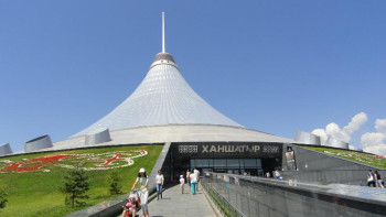 Фотография к новости: 9 жасар қыз «Хан Шатырдағы» бассейнге батып, қаза болды