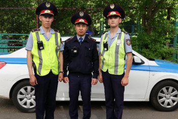 Фотография к новости: Елордалық полицейлер ер адамды суицидтен құтқарып қалды