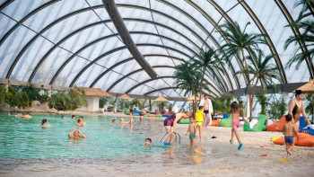 Фотография к новости: Ол "ерекше бала" болатын – мектеп директоры "Хан Шатырда" қаза болған қыз туралы 