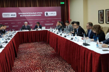 Фотография к новости: Бұл сайлауда қазақ тілі саяси тілге айналды – Ерлан Саиров