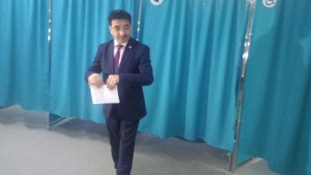 Фотография к новости: Жамбыл Ахметбеков: Ешкім сайлауға жеңілем деп түспейді