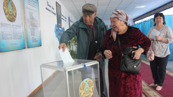 Фотография к новости: Отбасы құндылығы қоғам бірлігімен байланысты – 56 жыл отасқан ерлі-зайыпты