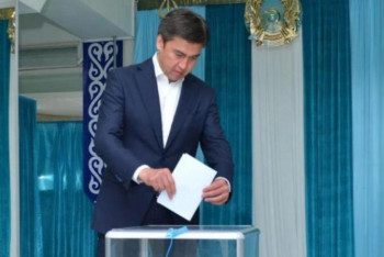 Фотография к новости: Шымкент әкімі ҚР президентінің сайлауында дауыс берді