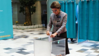 Фотография к новости: Дариға Назарбаева дауыс берді