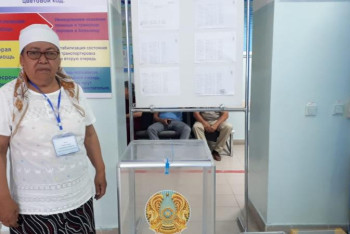 Фотография к новости: Түркістанда жабық сайлау учаскесінде 100 науқас дауыс берді