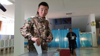 Фотография к новости: Павлодарлық металлургтер бір адамдай сайлауға келіп, таңдау жасады