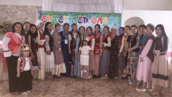 Фотография к новости: Ақтөбелік жастар балалар үйінің тәрбиеленушілеріне тегін той жасап берді