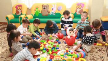 Фотография к новости: Мектепке дейінгі балаларды тәрбиелеудің инновациялық әдістері үйретіледі﻿