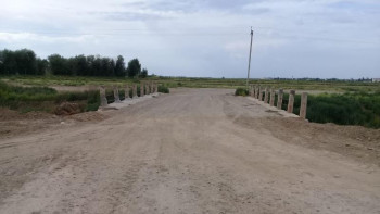 Фотография к новости: Кәсіпкерлер өз қаржысына ауыл көпірін жөндеді