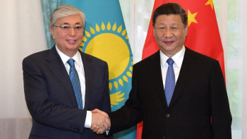 Фотография к новости: Қасым-Жомарт Тоқаев ҚХР төрағасымен кездесті