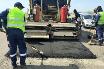 Фотография к новости: Самара-Шымкент автожолында орташа жөндеу жұмыстары жүргізілуде