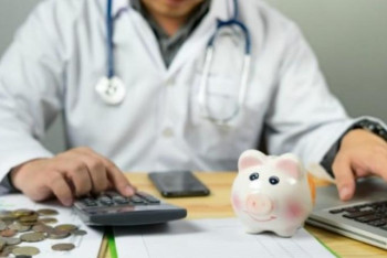 Фотография к новости: Жамбыл облысындағы медицина қызметкерлерінің жалақысы 30 % ұлғаяды