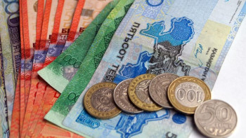 Фотография к новости: Азаматтық қызметкерлердің жалақысын арттыруға 144 млрд теңгеден астам қаржы бөлінді