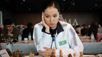 Фотография к новости: Динара Сәдуахасова Азия чемпионы атанды