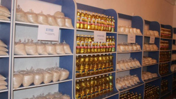 Фотография к новости: Әлеуметтік дүкен көпбалалы отбасыларға арзан бағамен азық-түлік беріп жатыр