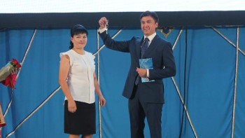 Фотография к новости: Шымкентте медицина қызметкерлеріне пәтер берілді