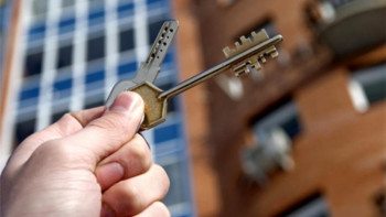 Фотография к новости: Үш жарым мыңнан астам әскери қызметкер баспаналы болады