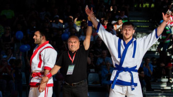 Фотография к новости: Польшадағы Qazaq kuresi Еуропа чемпионаты қалай өтті