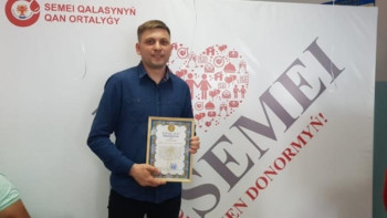 Фотография к новости: 35 жастағы семейлік жігіт 60 рет қан тапсырыпты