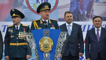 Фотография к новости: Өзі – генерал, әйелі – полковник