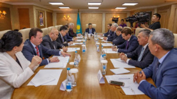 Фотография к новости: ҚХА төрағасының орынбасары ТМД елдері дипломатиялық корпус өкілдерімен кездесті 