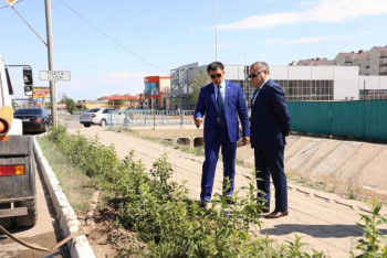 Фотография к новости: Ақтөбеде жасыл желекті суарудың жаңа әдісі жүзеге асуда