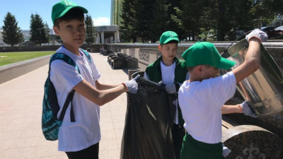 «Жасыл елде» көпбалалы отбасынан шыққан 200 бала жұмыс істеп жүр