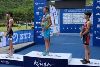 Фотография к новости: Оңтүстік Кореяда триатлоннан Азия чемпионатының үшінші жарыс күні аяқталды 