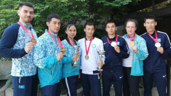 Фотография к новости: Жеті қазақстандық каратэші турнирден жүлделі оралды