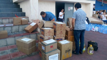 Фотография к новости: #АрысБізБіргеміз. Алматыда гуманитарлық көмек орындары ашылды