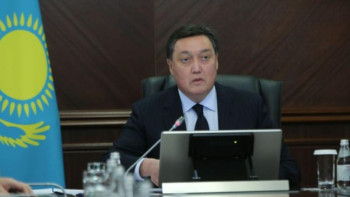 Фотография к новости: Мамин Арыс қаласының қысқа мерзімде қалпына келтірілетінін айтты