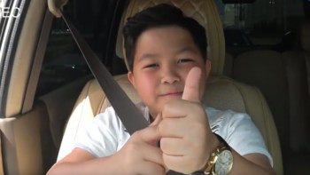 Фотография к новости: #Желмая. Ержан Максим - атасы, стакан, әкім мен ән салу туралы