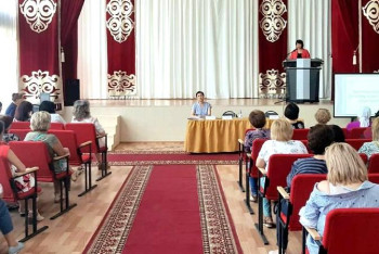 Фотография к новости: Павлодар білім беру бөлімі басшысы ата-аналармен өзекті мәселелерді талқылады