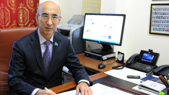 Фотография к новости: Қандастарымыздың көшін тежеп тұрған кедергілер толық жойылған жоқ – депутат