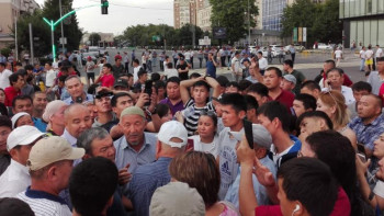 Фотография к новости: Шымкенттегі шеруде ешқандай тәртіп бұзушылық болмады – полиция бастығы