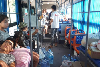 Фотография к новости: Арыс тұрғындары үйіне оралып жатыр 