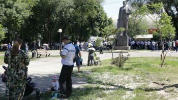 Фотография к новости: Алматыда рұқсат етілген митинг өтіп жатыр