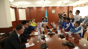 Фотография к новости: Райымқұлова: Сіздердің жеңістеріңіз біз үшін мақтаныш