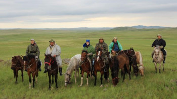 Фотография к новости: Атты тур. Төртінші күн. Жолай кездескен салт атты
