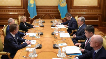 Фотография к новости: Тоқаев Польшалық Polpharma компаниясының өкілімен кездесті